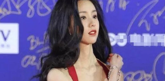 张柏芝裸体下面毛毛片曝光!网友热议性感诱惑,引发争议和关注 张柏芝裸体下面毛毛片曝光!网友热议性感诱惑,引发争议和关注