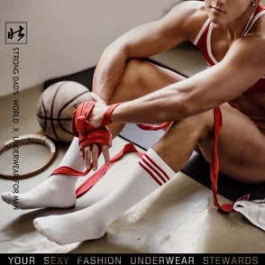 体育生+Gay+白袜+自慰:当运动场遇上彩虹,汗水与欲望交织的青春秘密 体育生+Gay+白袜+自慰:当运动场遇上彩虹,汗水与欲望交织的青春秘密