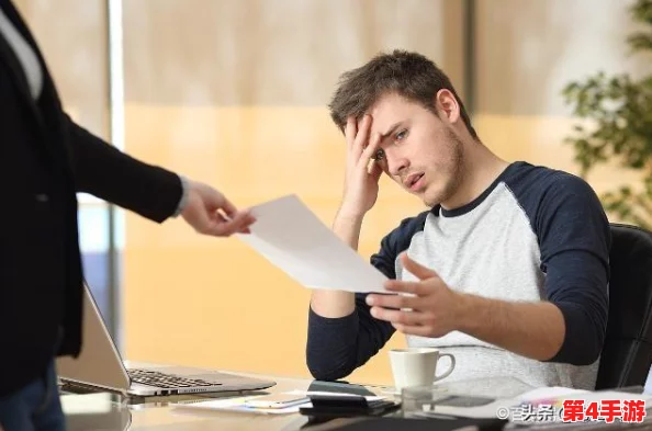 九个装修工人把我放桌子上,竟然引发了全网热议的奇葩事件! 九个装修工人把我放桌子上,竟然引发了全网热议的奇葩事件!