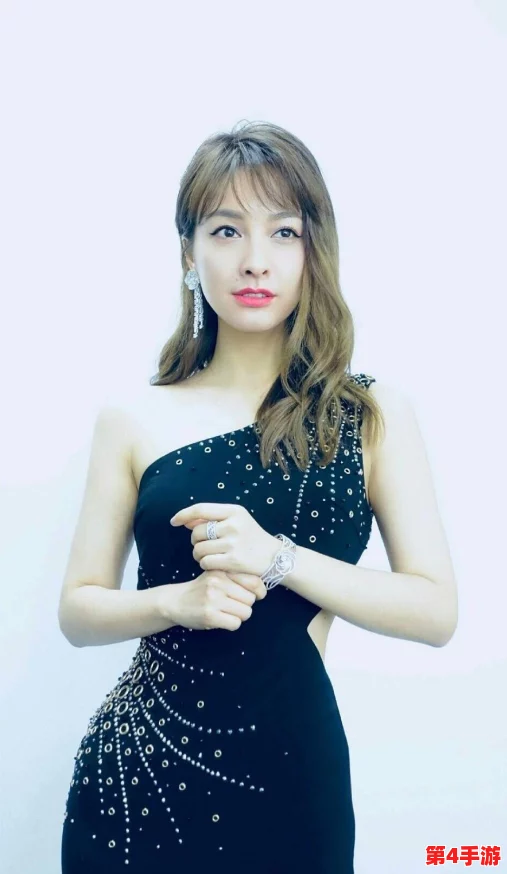 老熟女毛葺葺黑森森：她们的成熟魅力与自信风采值得我们学习和倾听