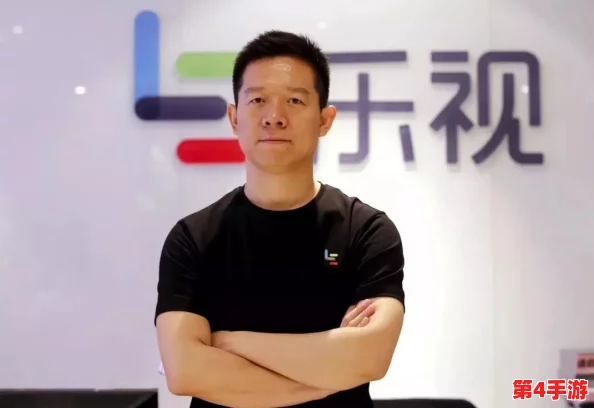 许家印玩白册册戴,网友评论:这是什么新潮流?难道是时尚界的新宠儿吗?真想看看效果如何! 许家印玩白册册戴,网友评论:这是什么新潮流?难道是时尚界的新宠儿吗?真想看看效果如何!