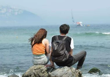 海角回家不迷路：在陌生的旅途中，如何找到心灵的归属与方向，让每一次归途都充满温暖与希望
