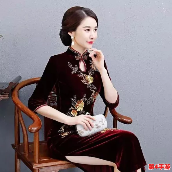 老师黑色双开真班主任丝旗袍的独特魅力与时尚风格,展现了教师职业的优雅与个性化表达 老师黑色双开真班主任丝旗袍的独特魅力与时尚风格,展现了教师职业的优雅与个性化表达
