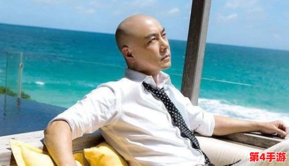 骚年和八十帅老头洗澡:温馨瞬间引发网友热议,代际友谊的美好体现让人感动不已 骚年和八十帅老头洗澡:温馨瞬间引发网友热议,代际友谊的美好体现让人感动不已