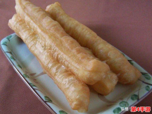 把英语老师按在讲台上抄:课堂趣事背后的教育思考与师生互动新视角 把英语老师按在讲台上抄:课堂趣事背后的教育思考与师生互动新视角