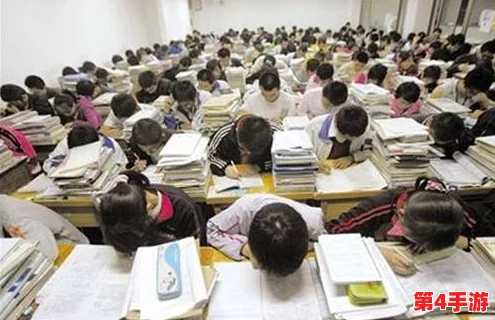 在数学课上抄数学课代表,理解其背后的学习动机与同学间的互动关系 在数学课上抄数学课代表,理解其背后的学习动机与同学间的互动关系