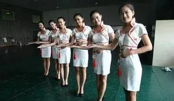 婬妇BBXBBXBBXBBX引发社会热议，专家呼吁加强对青少年性教育的重视与普及