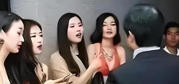 2024年热门免费美女扒胸露出奶头游戏，体验极致视觉盛宴与互动乐趣！