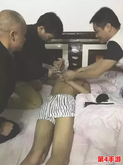 脱了内裤趴着光屁股打,男子因醉酒行为被警方拘留引发热议 脱了内裤趴着光屁股打,男子因醉酒行为被警方拘留引发热议