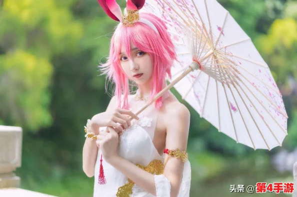 八重神子拿黄瓜奖励，展现了游戏中角色与玩家互动的新方式，引发了粉丝们的热议和讨论