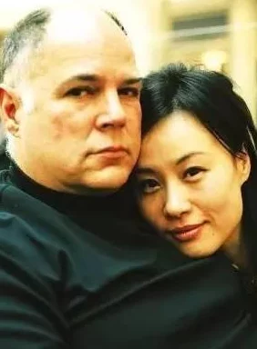 西方37大但人文艺:某位明星与导演传绯闻,疑似拍摄新电影引发恋情传闻 西方37大但人文艺:某位明星与导演传绯闻,疑似拍摄新电影引发恋情传闻
