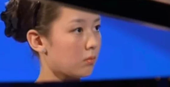 羞羞色漫打开＂：某知名明星与网红疑似因此陷入绯闻，粉丝围观热议传闻是否属实