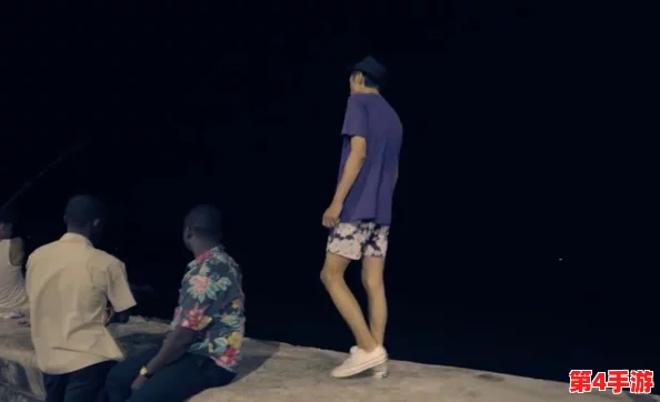 直男被猛男cao到爽，意外体验让他重新审视自己的性取向与情感世界的复杂性