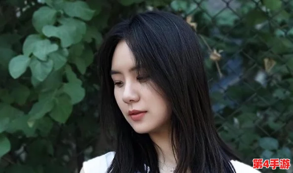 网曝稀缺小U女,网友热议其独特魅力与时尚风格,引发众多模仿潮流和关注度飙升 网曝稀缺小U女,网友热议其独特魅力与时尚风格,引发众多模仿潮流和关注度飙升