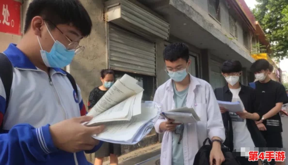高考前给了孩子一次性减压,网友纷纷表示支持,认为适度的放松能帮助学生更好地应对考试压力 高考前给了孩子一次性减压,网友纷纷表示支持,认为适度的放松能帮助学生更好地应对考试压力